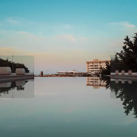 Villa Blue Waves 3 Beachfront Protaras
